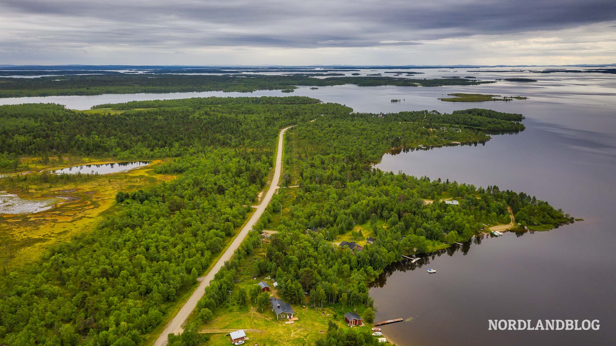 Blick auf den heiligen See der Samen, den Inari See