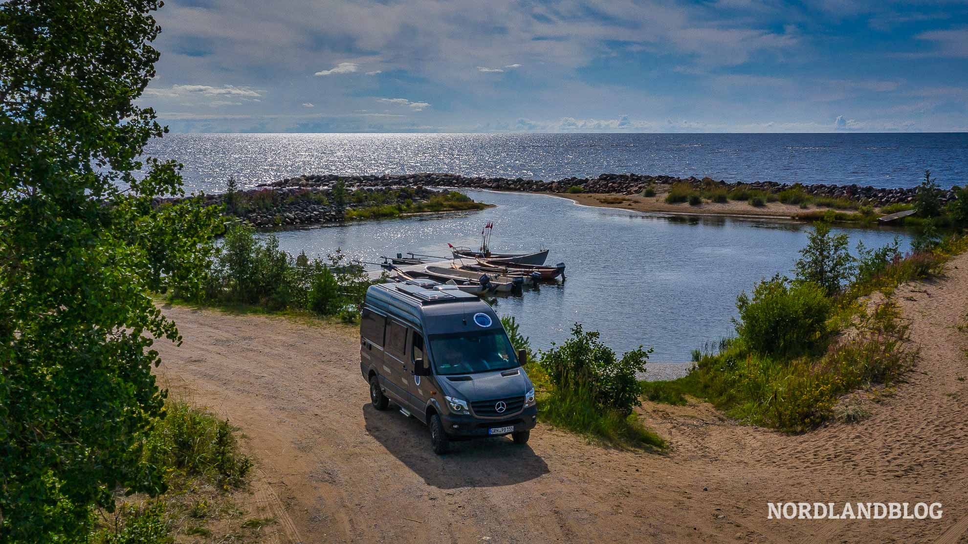 Wohnmobil Rundreise Nordfinnland Lappland Nordfinnland - Kastenwagen am Sandstrand finnische Ostseeküste Hailuoto