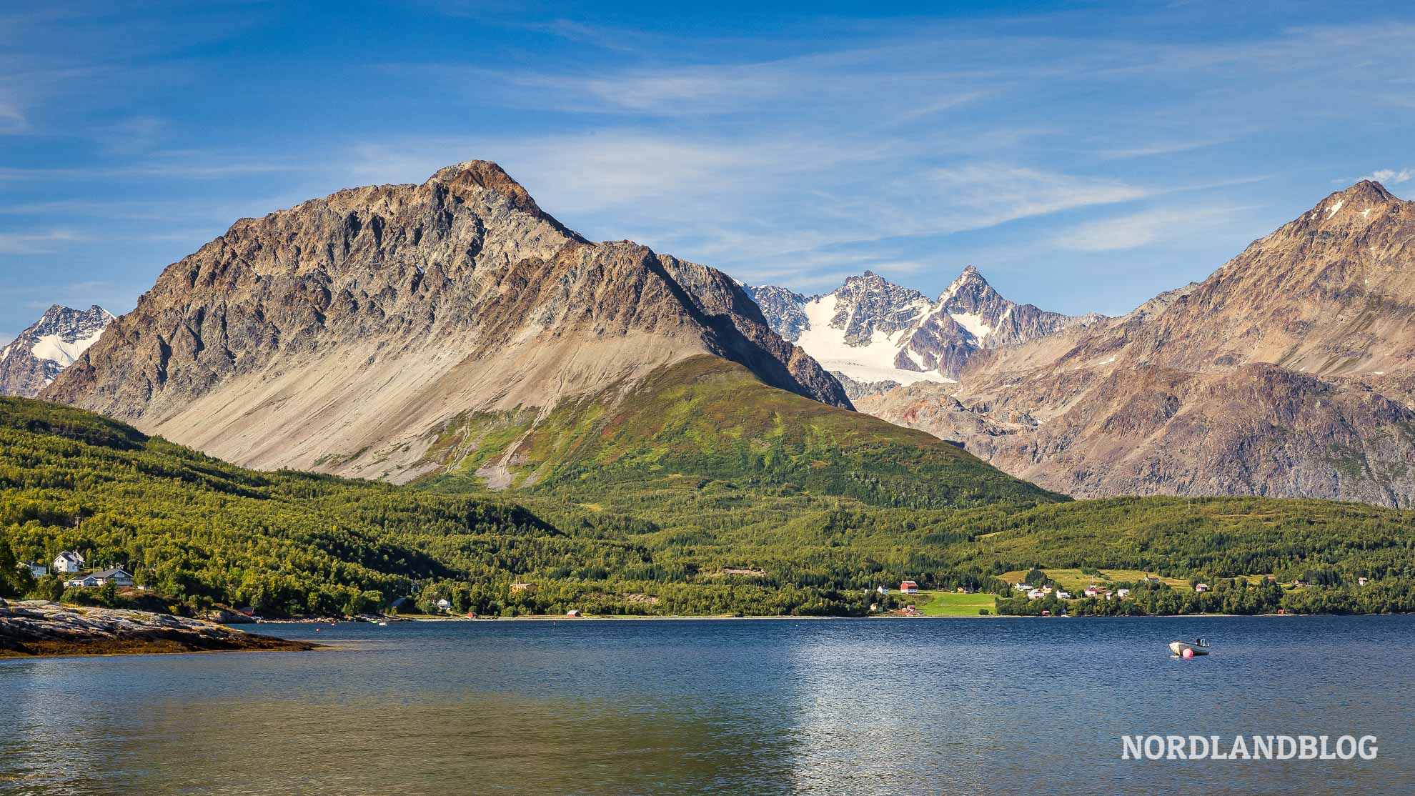 Idylle in den Lyngenalpen in Nordnorwegen