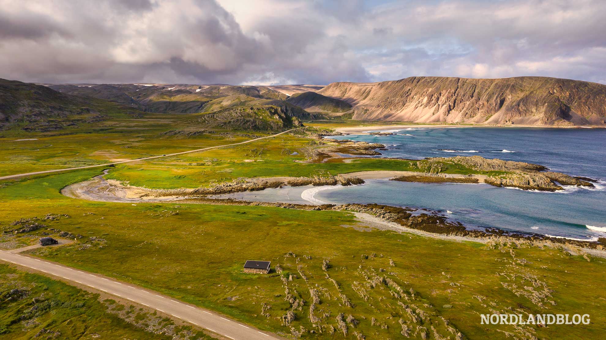 Landschaft am Eismeer in der Finnmark in Nordnorwegen