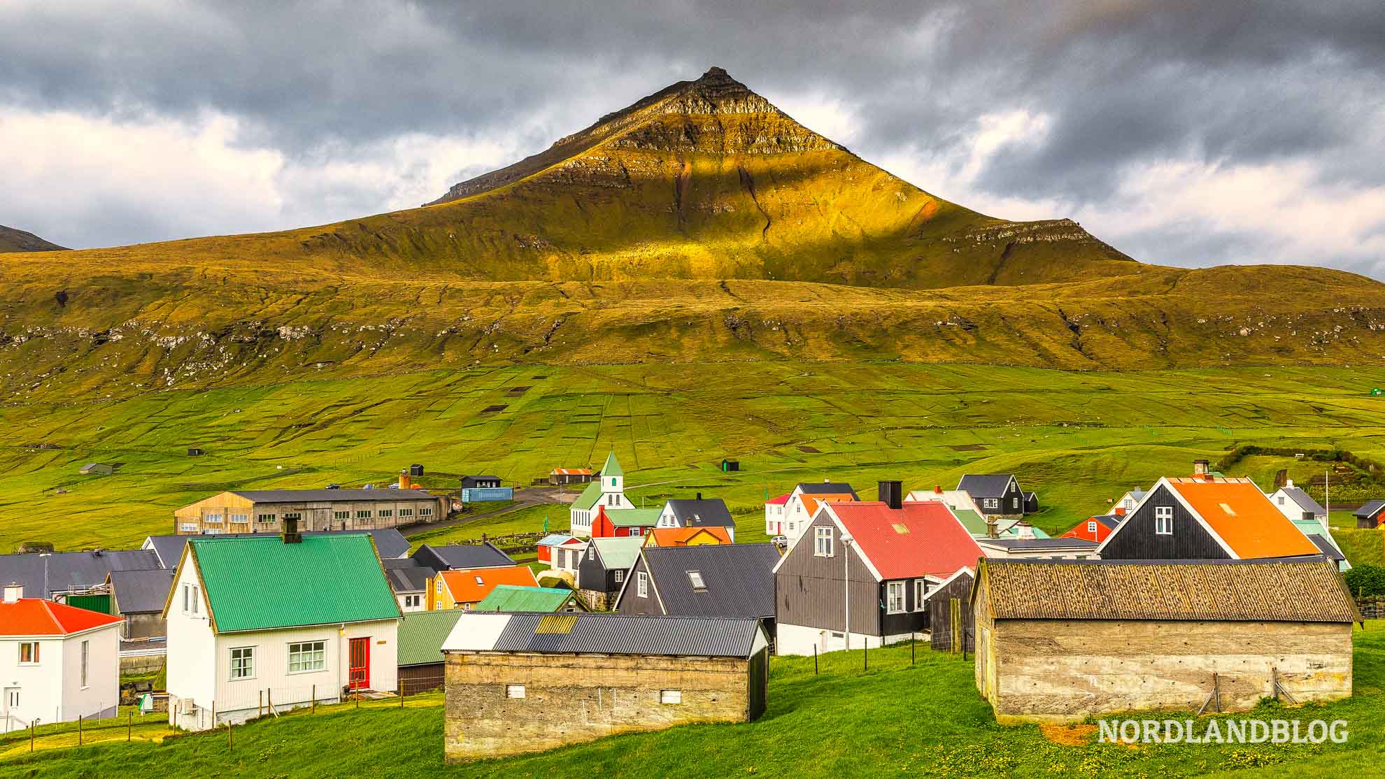 Dorf auf den Färöer Inseln Fun Facts und Wissenswertes