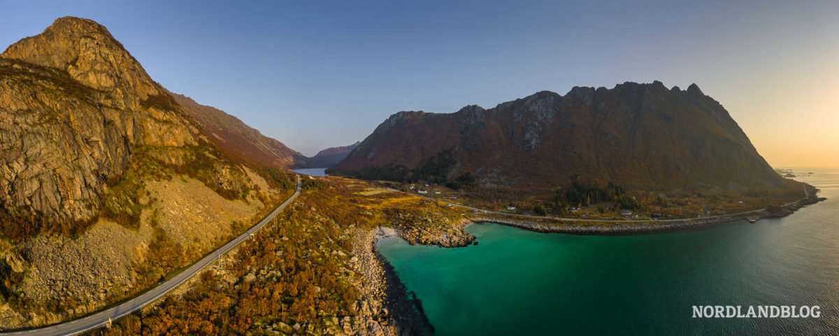 Panorama-Bucht-Rorvika-Beach-Traumstraende-auf-den-Lofoten-Norwegen