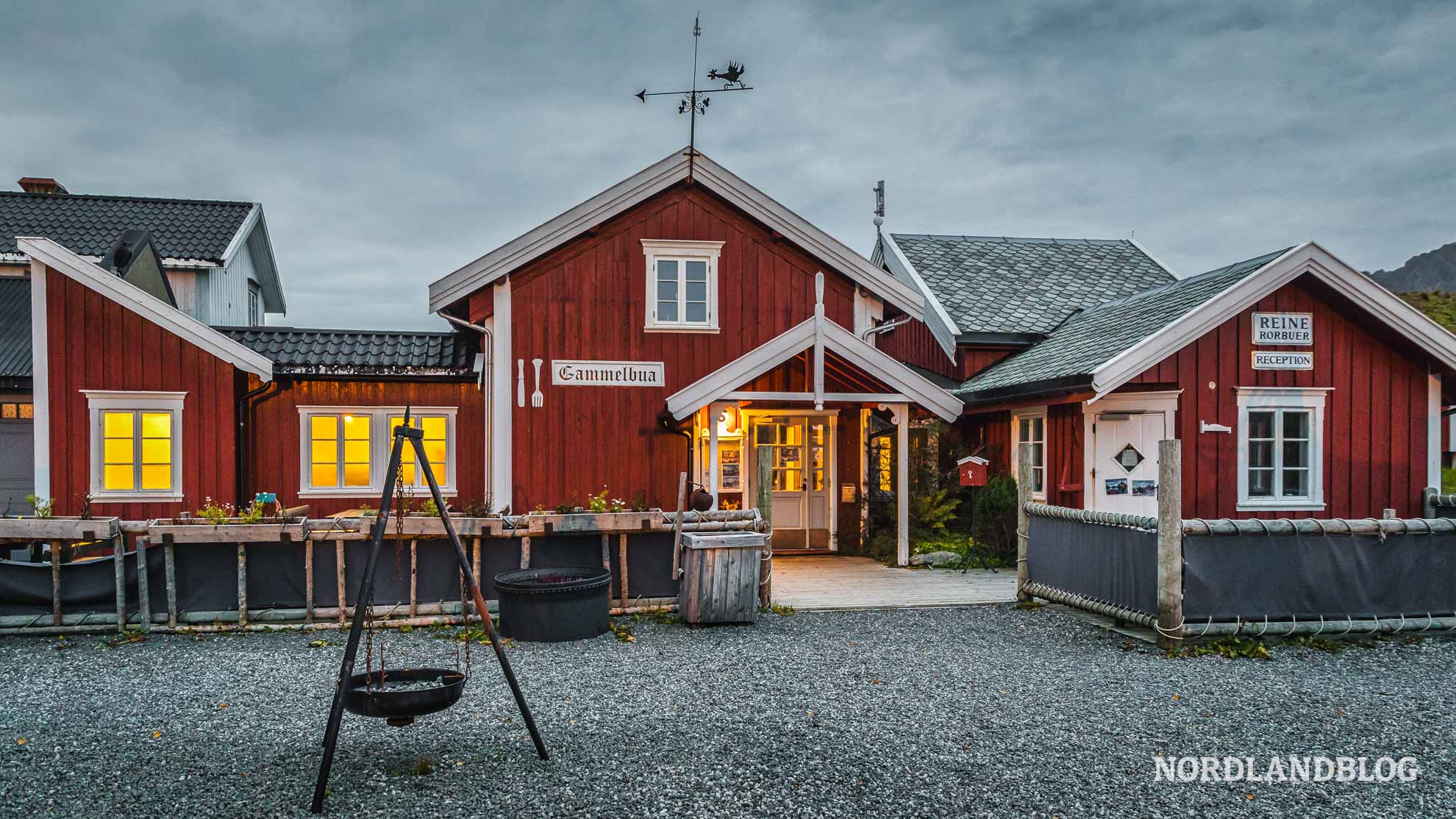 Restaurant Gammelbua in Reine zum Essen auf den Lofoten in Norwegen