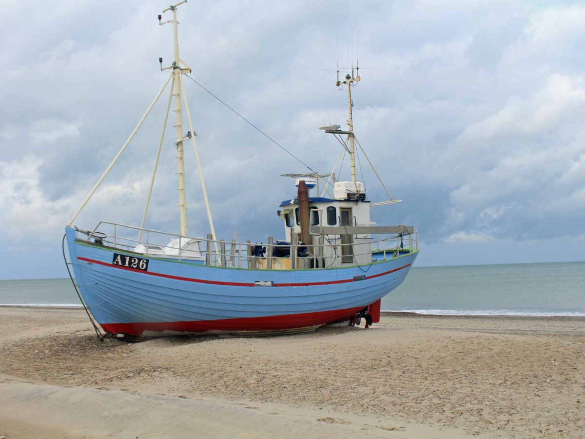Boote an den Stränden in Dänemark