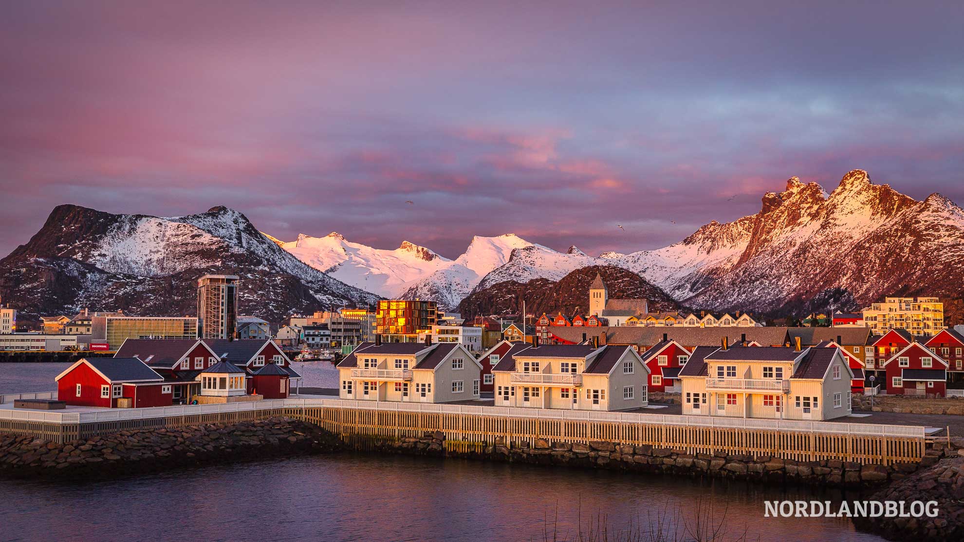 Farbenzeit Polarnacht auf den Lofoten - Beste Reisezeit Lofoten