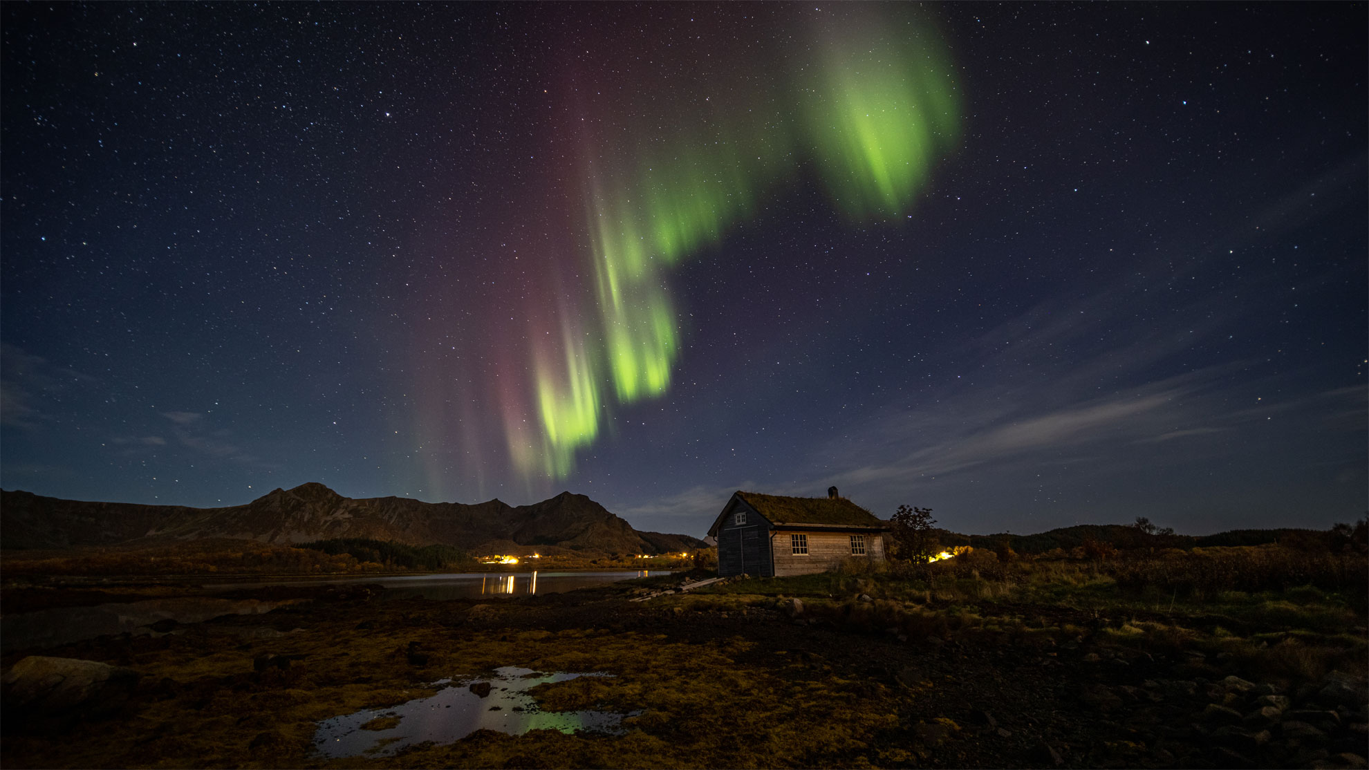 Lilafarbene-Polarlichter-sind-besonders-schön