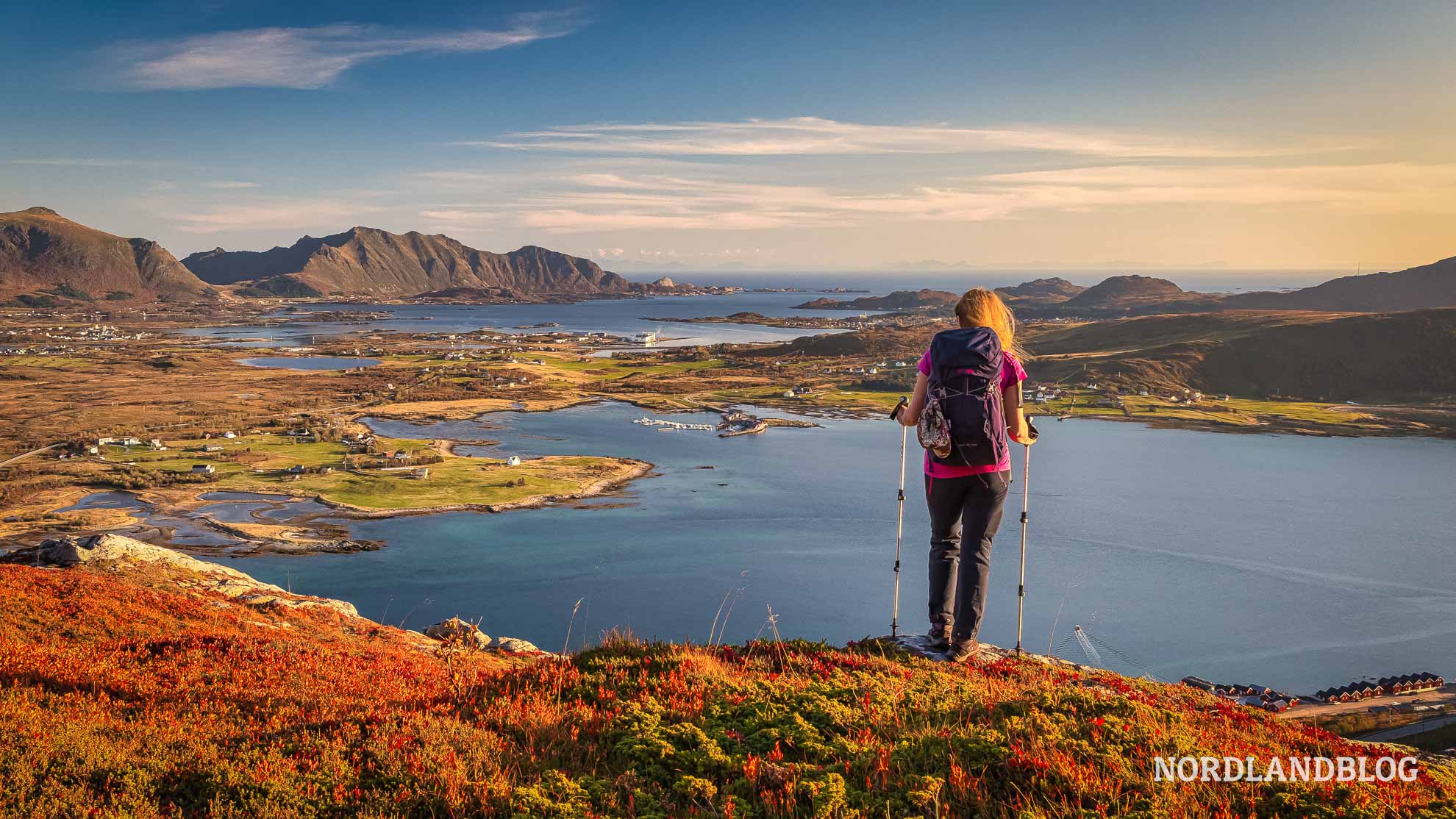 Ausblick in Richtung Leknes (Lofoten)