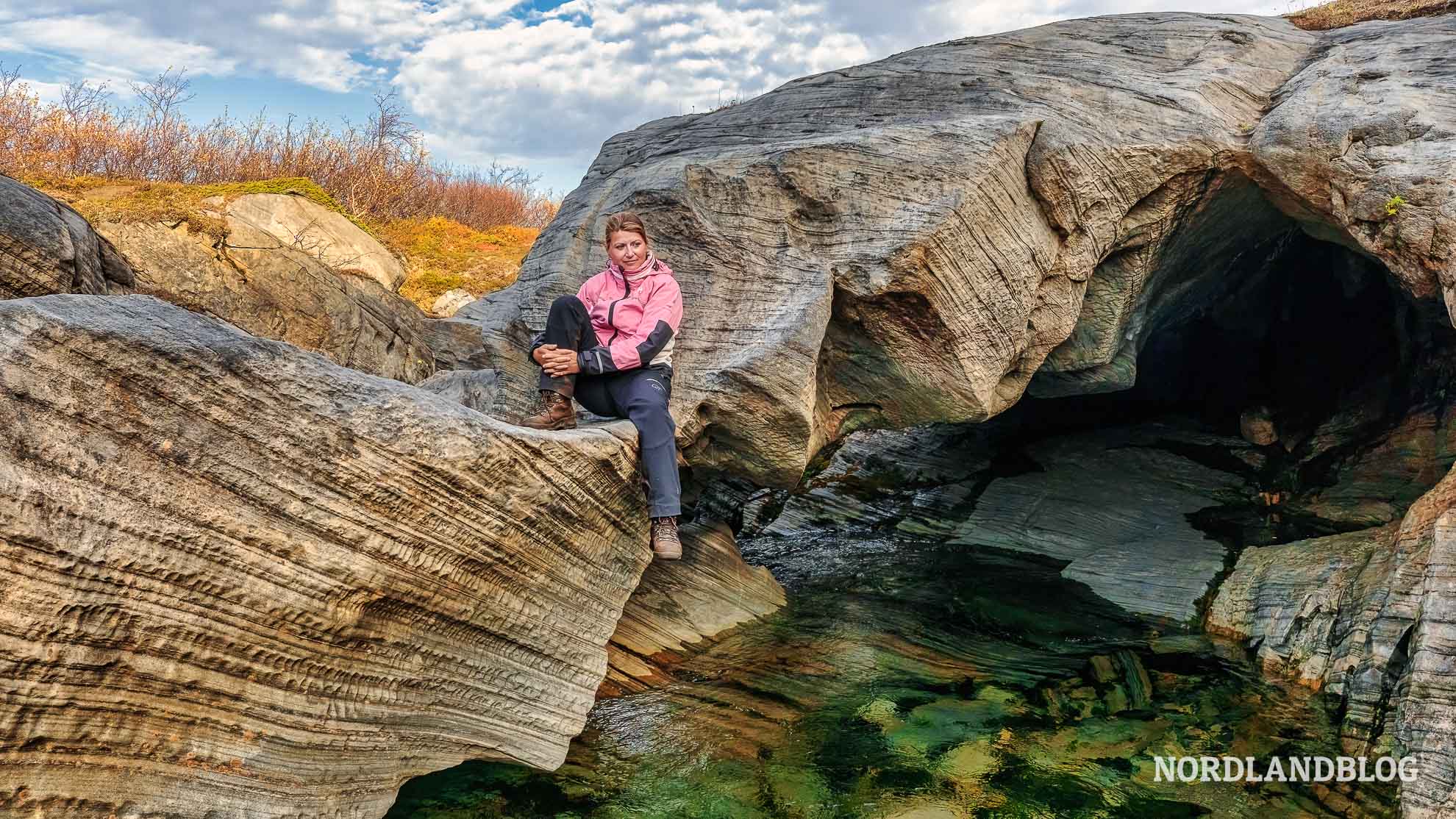 Beeindruckende Felsformationen am Corbels Canyon, Norwegen