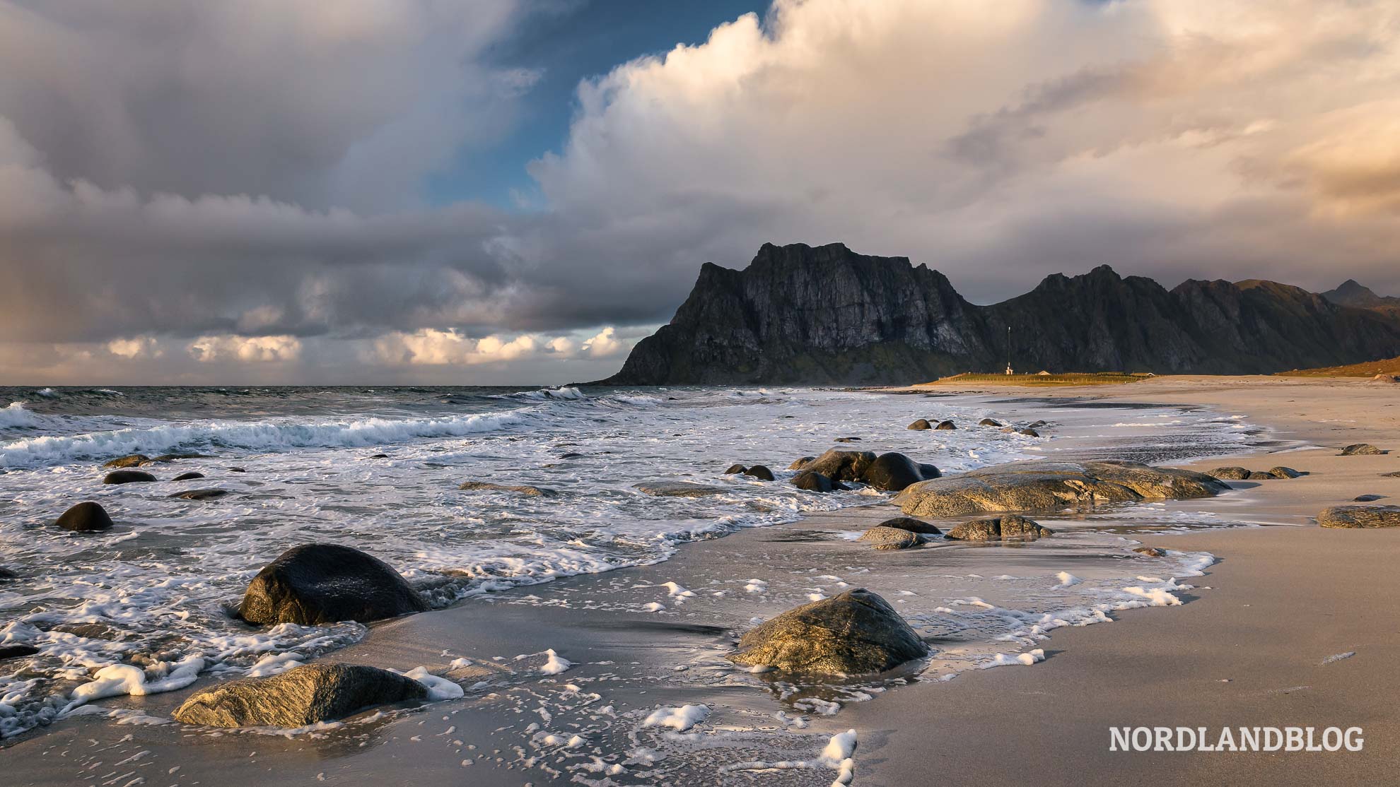 Fotosession am Strand von Uttakleiv, Rundwanderung Haukland Beach