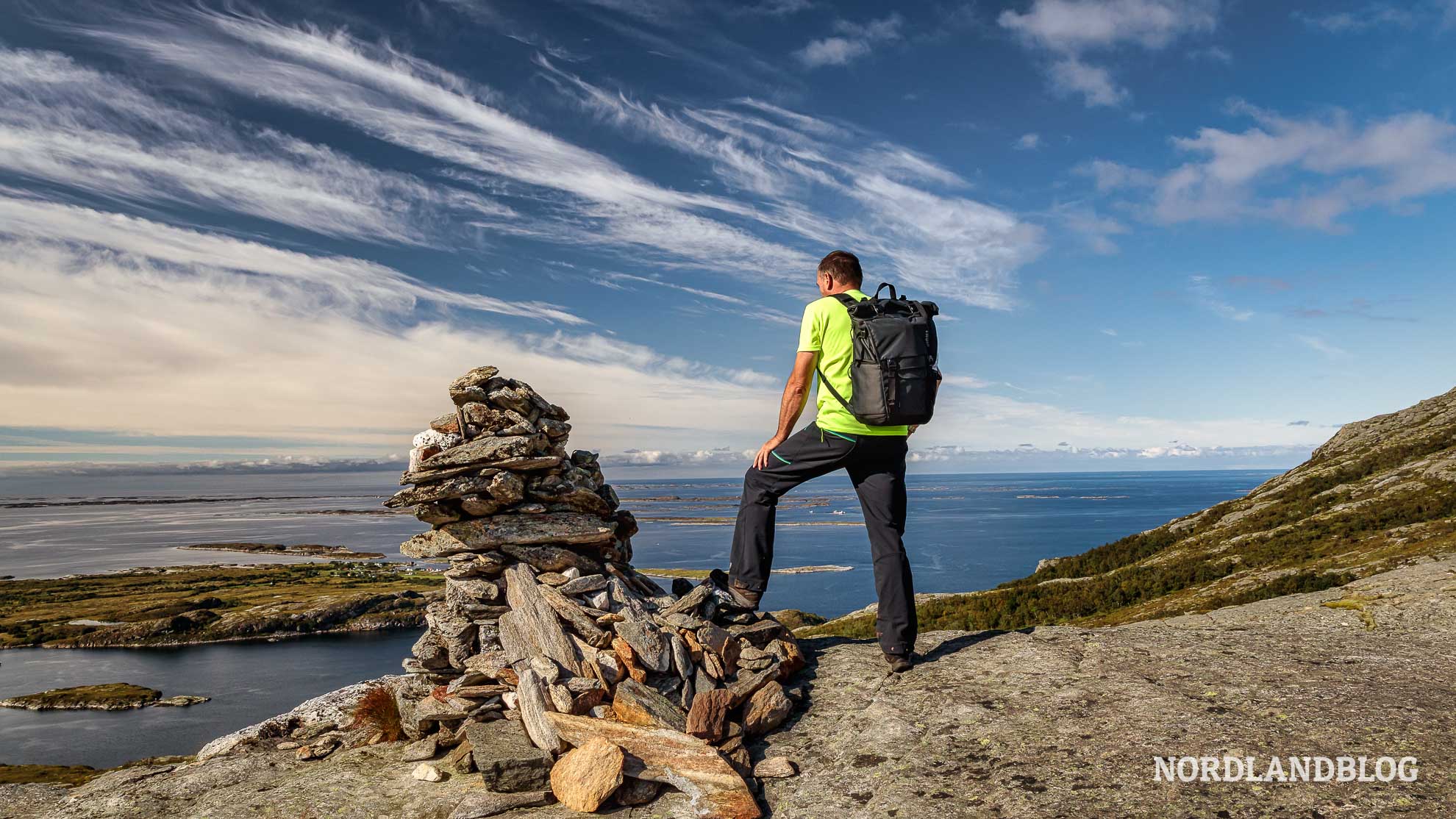 Top Blick vom Åkvikfjellet-Wanderung an der Helgelandskysten, Norwegen