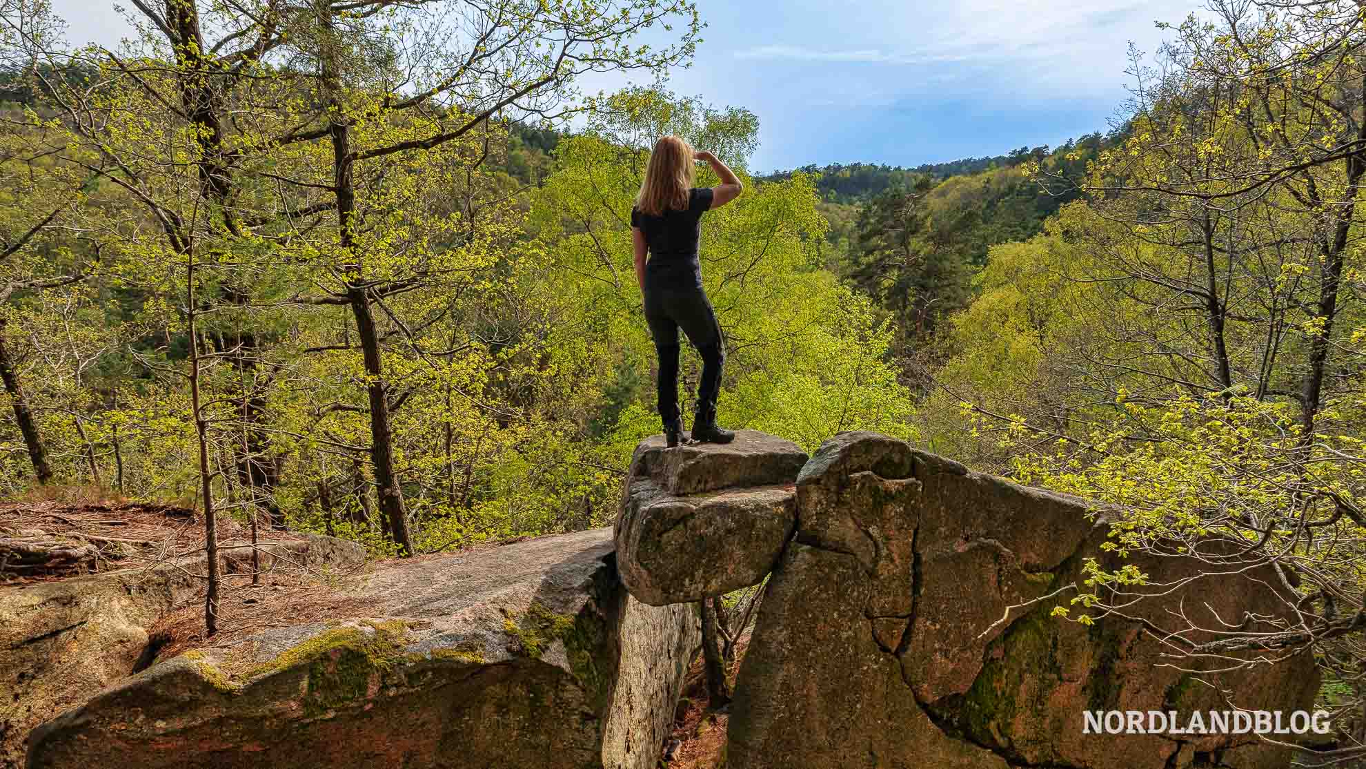 Stein Lille Kjeragbolten Wanderung Kristiansand Norwegen