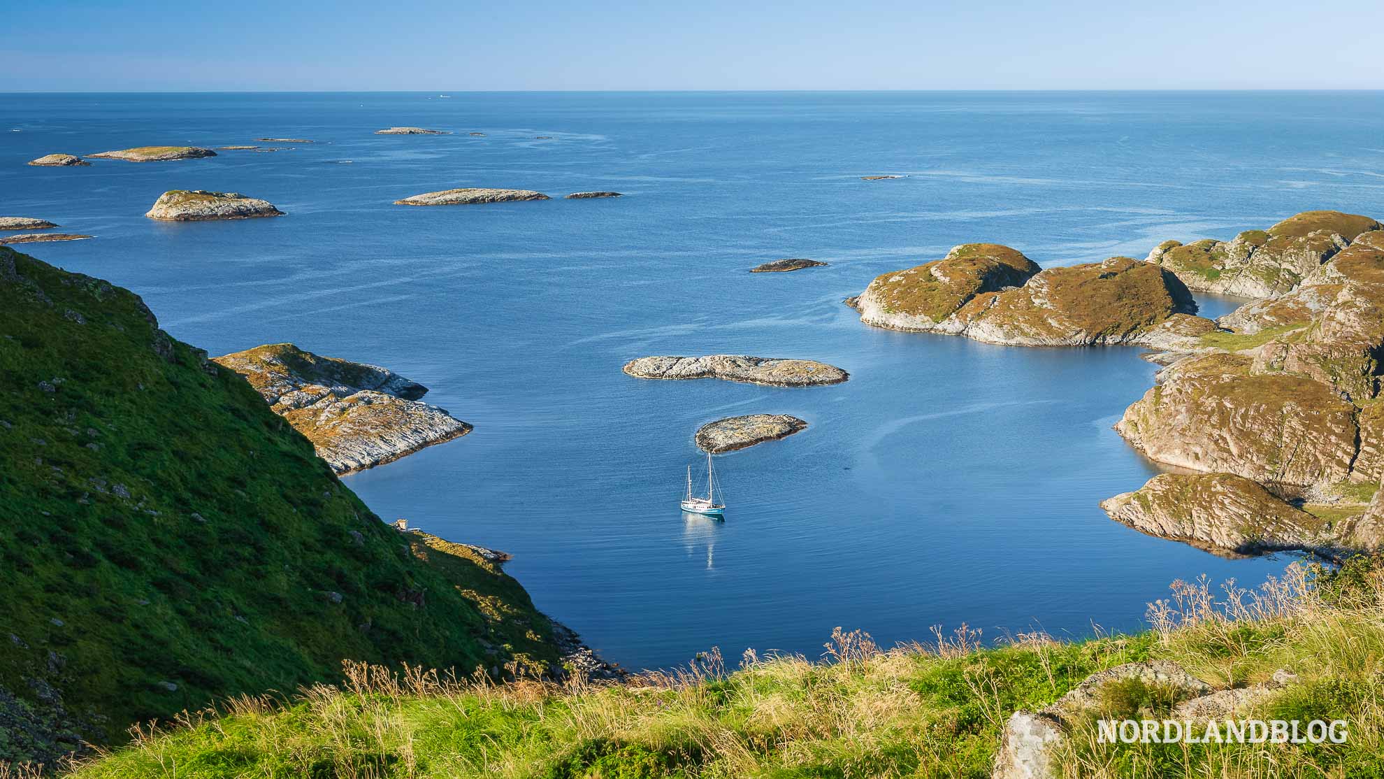 Ausblick Westseite Sanna Traena Helgelandskysten Kystriksveien Fv17