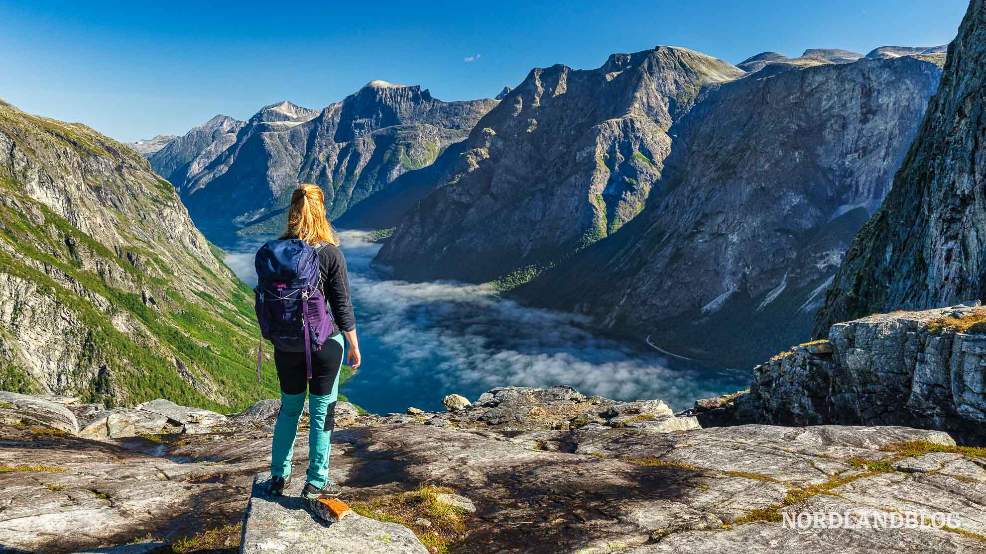 Blick in das Eikesdalen mit dem Eikesdalvatnet