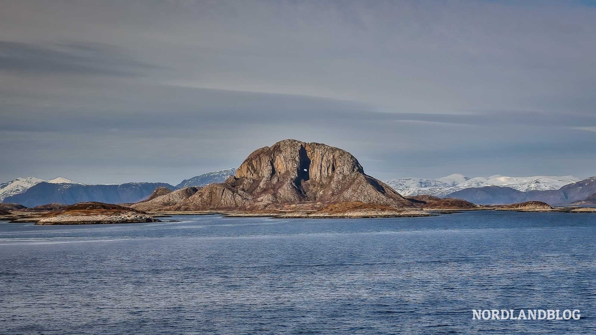 Berg Torghatten Kystriksveien Helgelandskysten