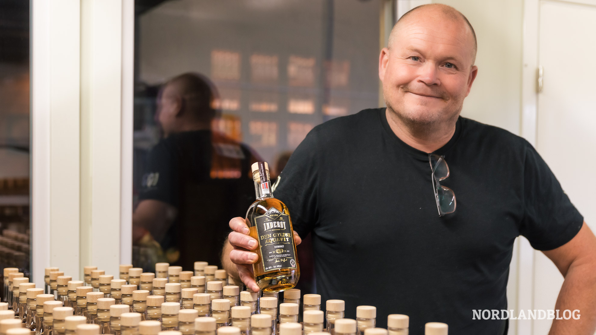 Aquavit Berg Gård og Inderøy Brenneri Goldener Umweg Trondelag Norwegen