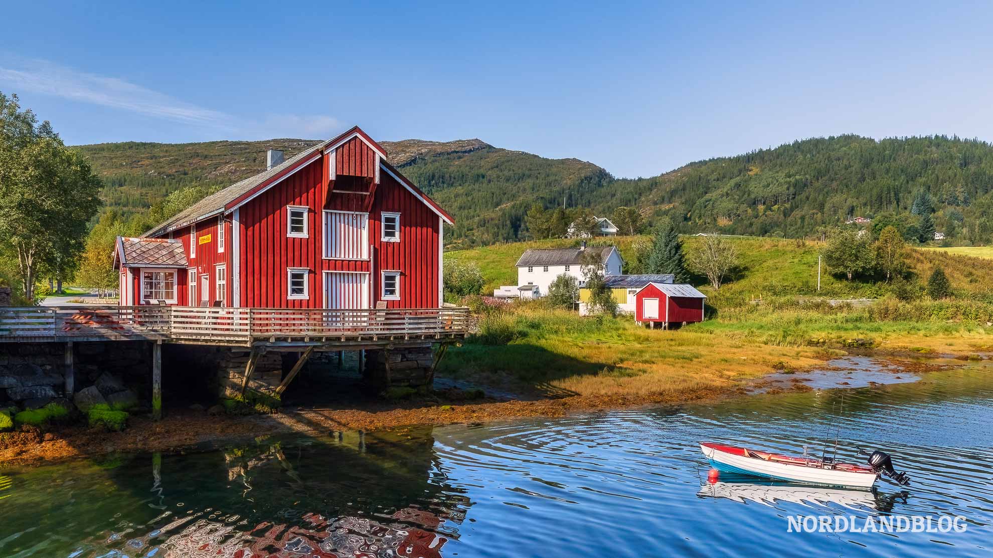 Wangbrygga Wanderung Nepsteinen Helgeland Norwegen