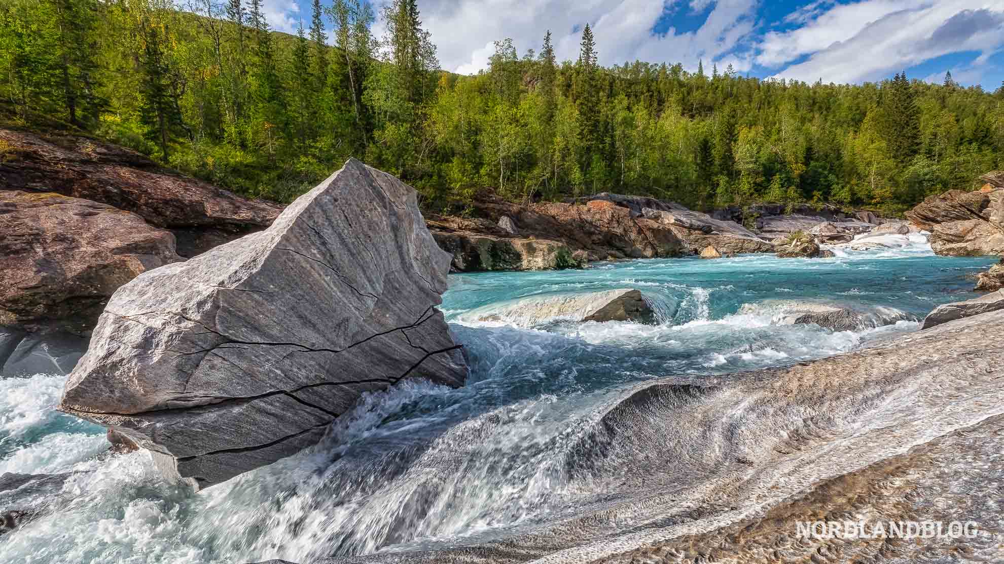 Flussbett Glomåga Helgeland Norwegen