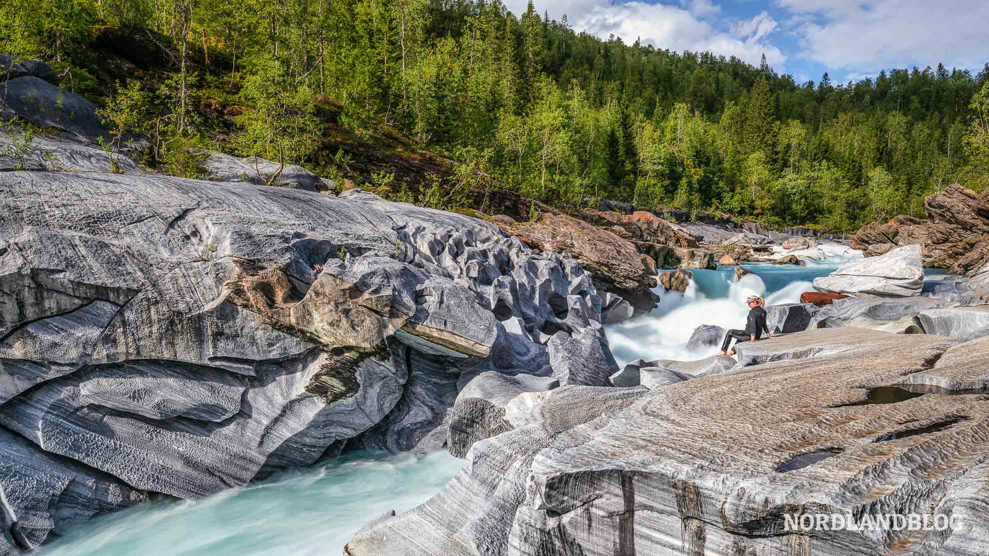 Flussbett Marmorslottet Glomåga Helgeland Norwegen