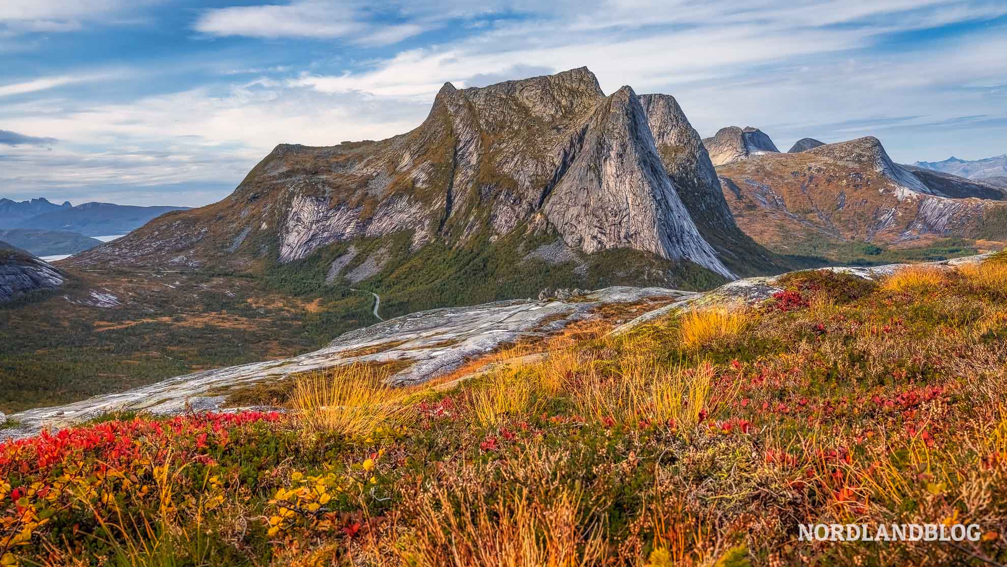 Blick von Verdenssvaet auf den Stortinden