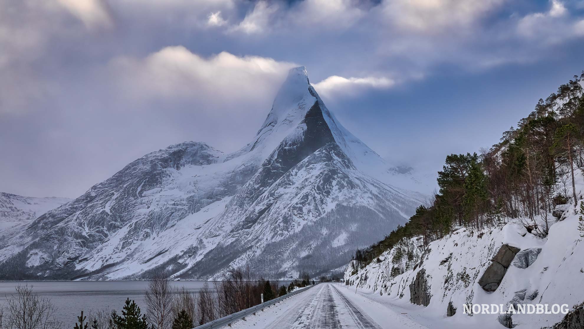 Stetind Norwegen im Winter