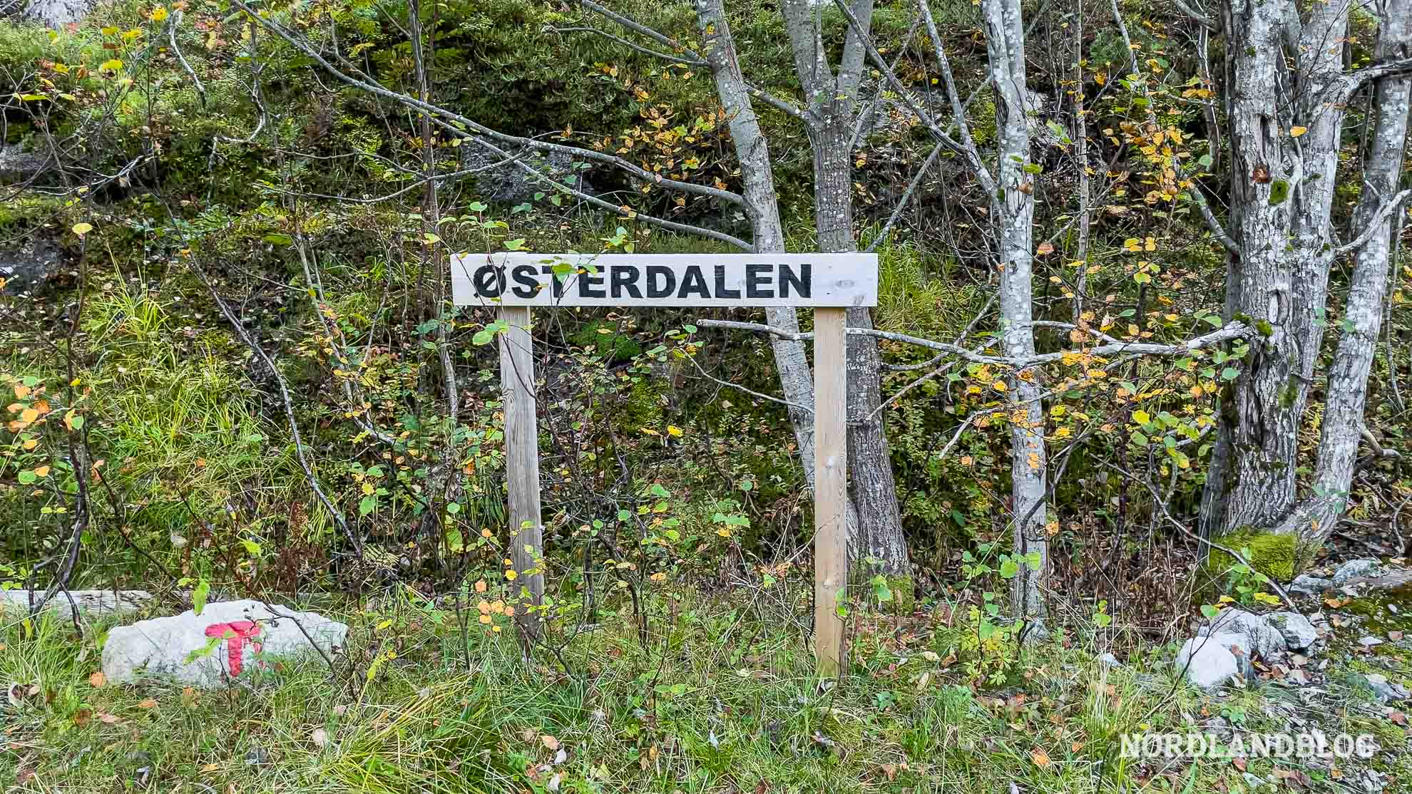Wegweiser zu Beginn der Wanderung, Seiskallafjellet Helgeland