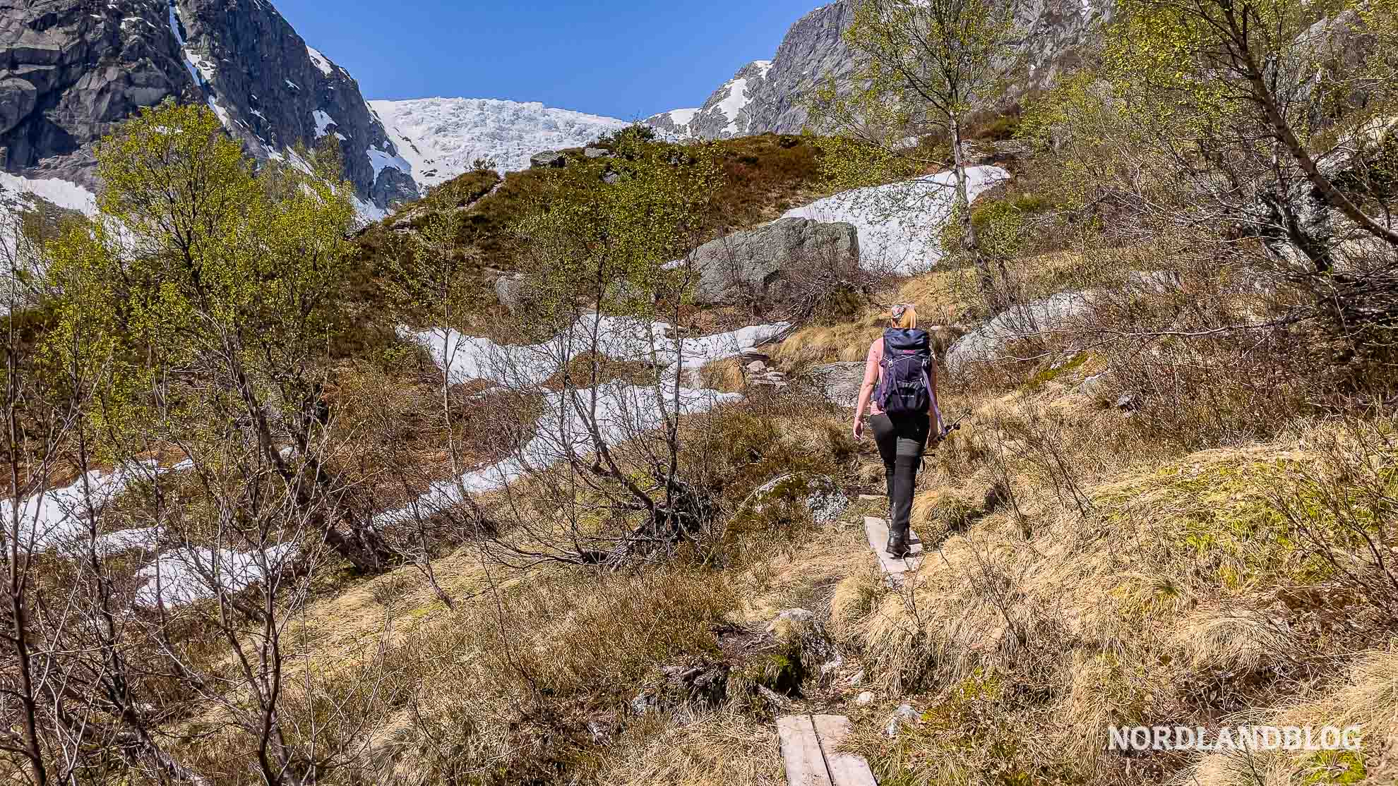 Tufteskaret Aufstieg Wanderung Tuftebreen Sognefjord Norwegen