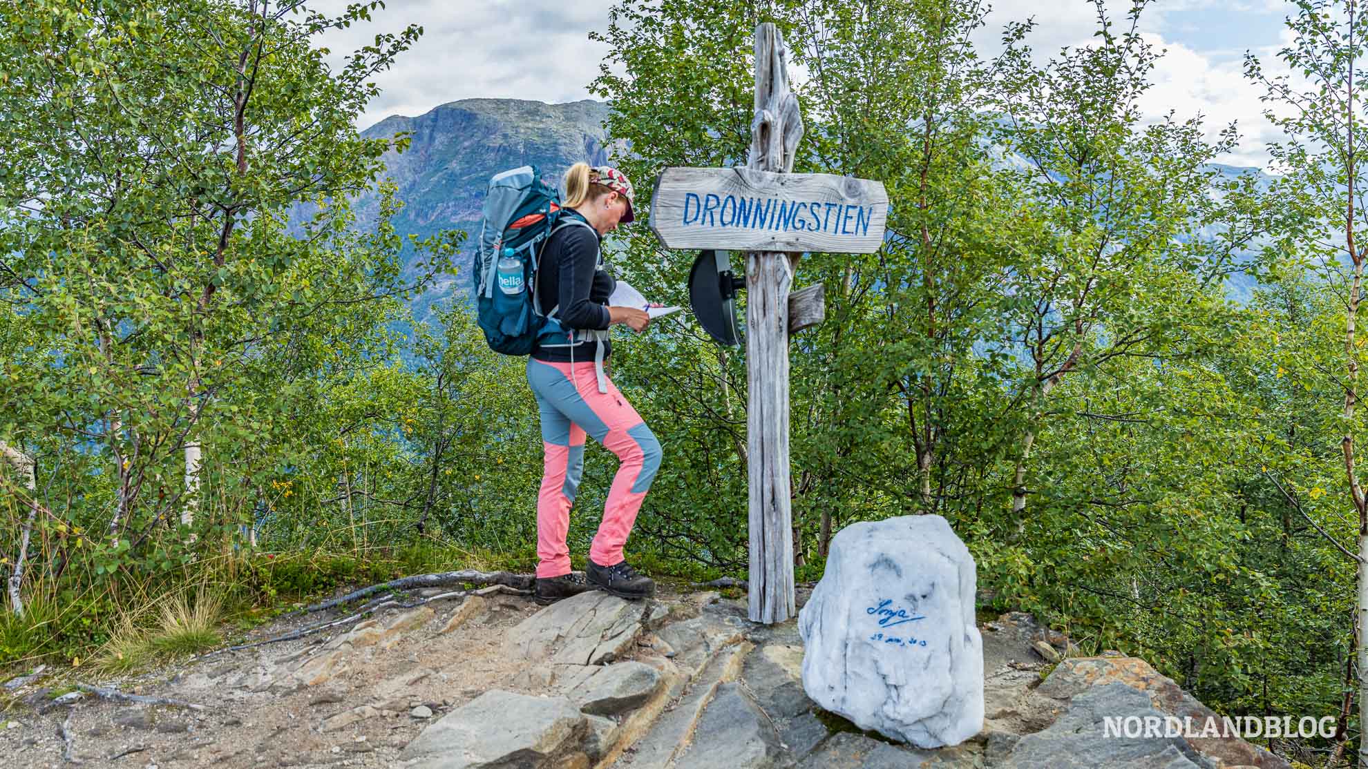 Gipfelbuch Wanderung Dronningstien Hardangerfjord