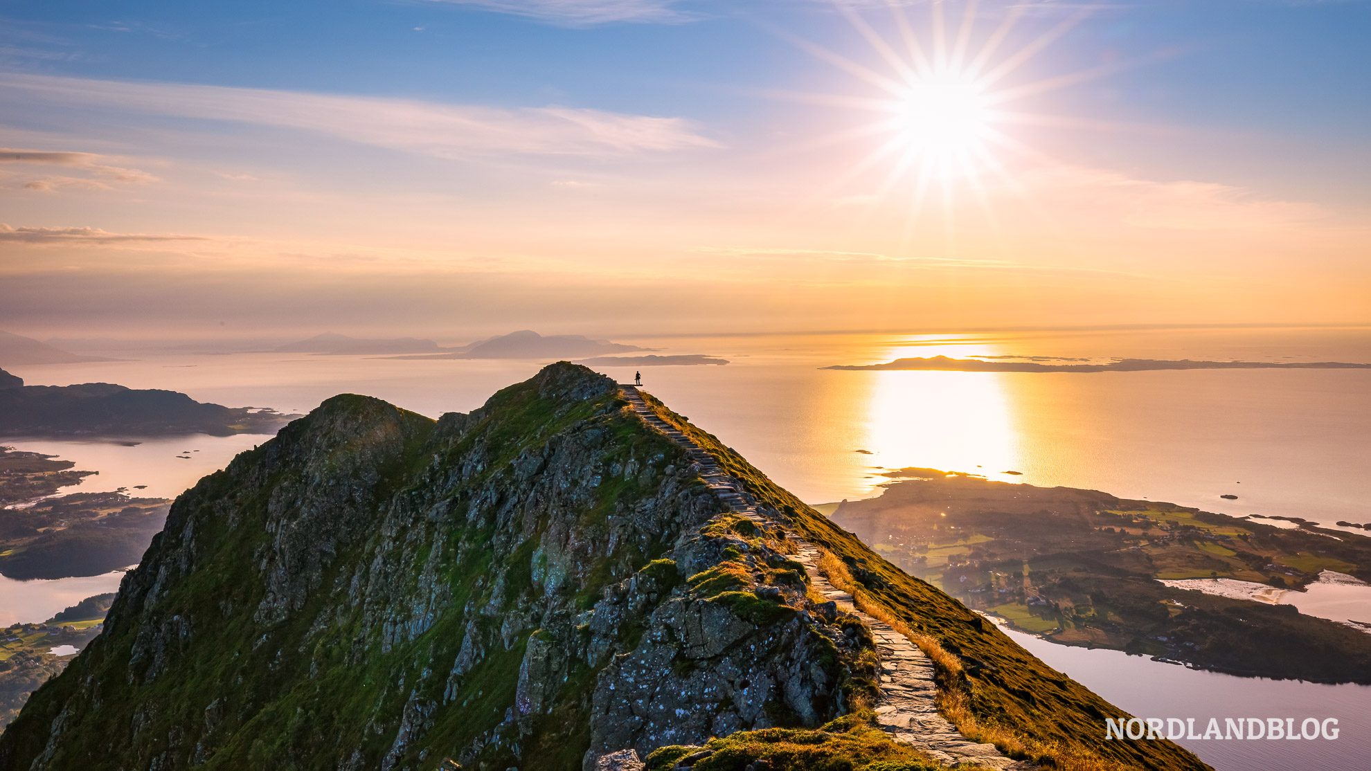 Kammweg Wanderung Midsundtrappene Rorsethornet