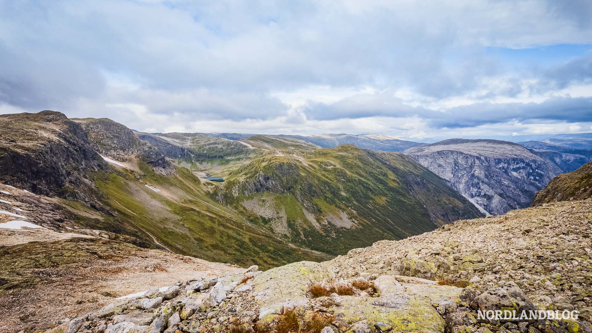 Erste-Aussicht-Wanderung-Bakkanosi-Norwegen