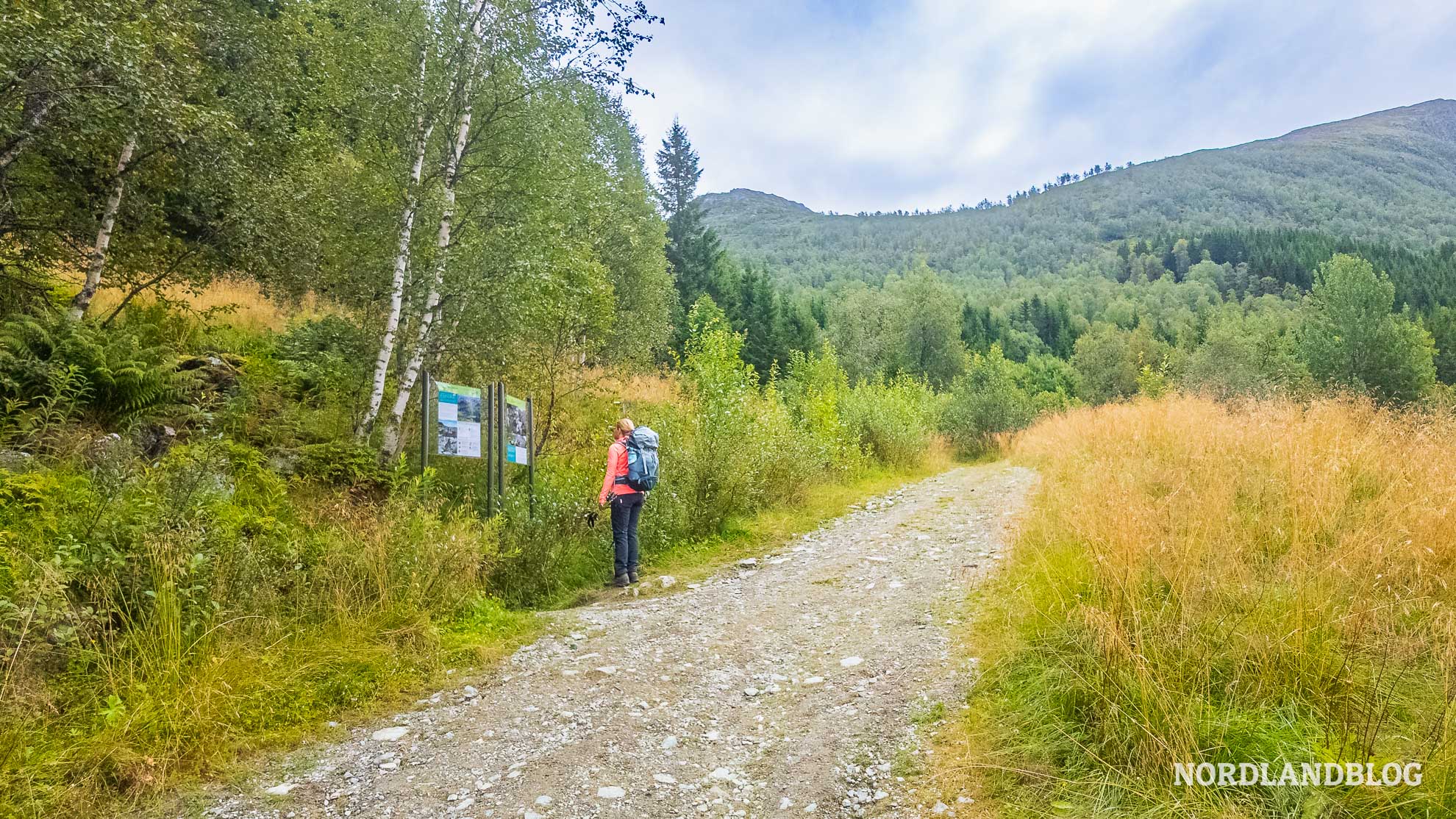 Infotafel-Beginn-Wanderung-Bakkanosi-Norwegen