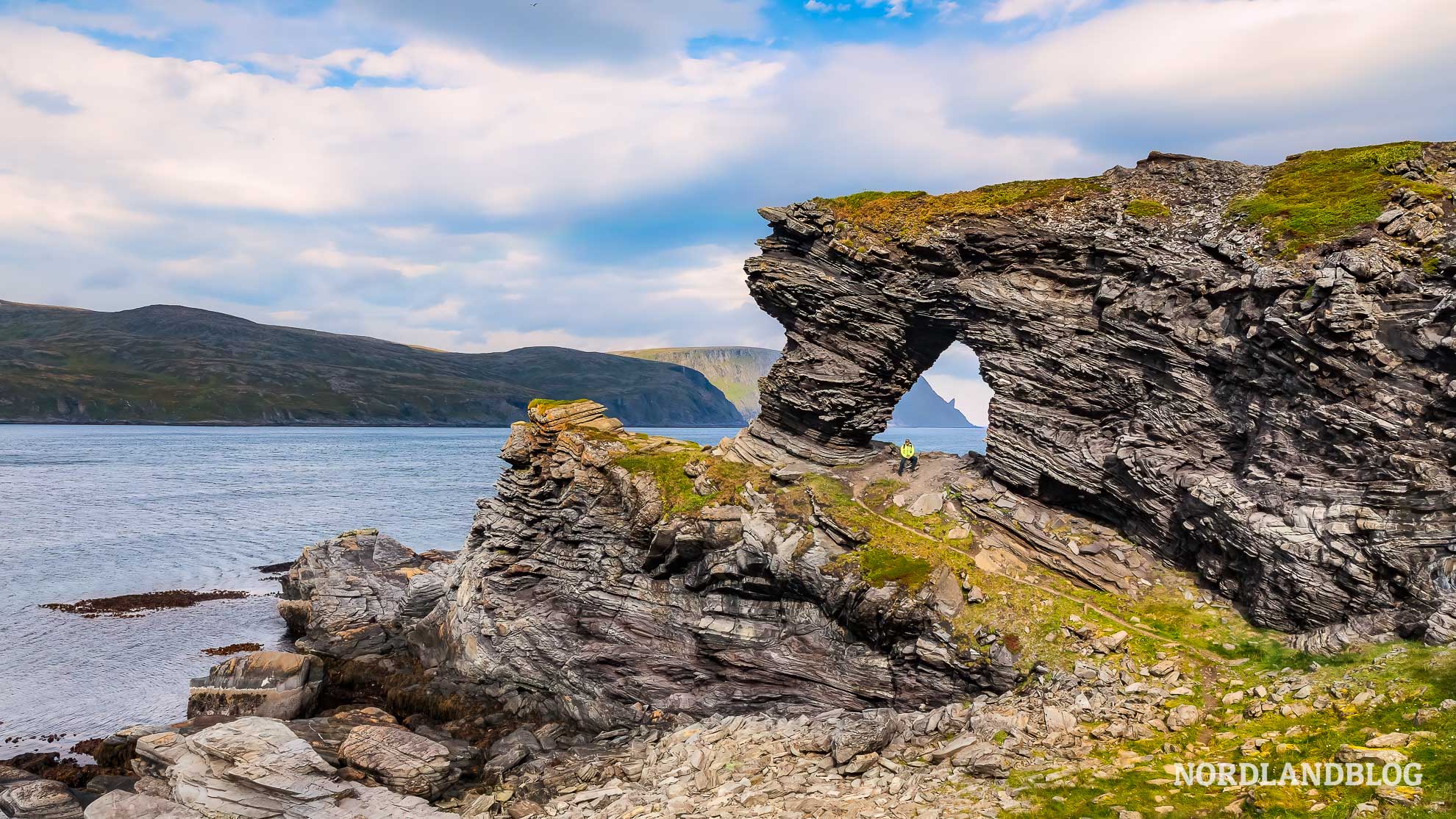 Kirkeporten im Sommer, Highlights Nordkap Norwegen