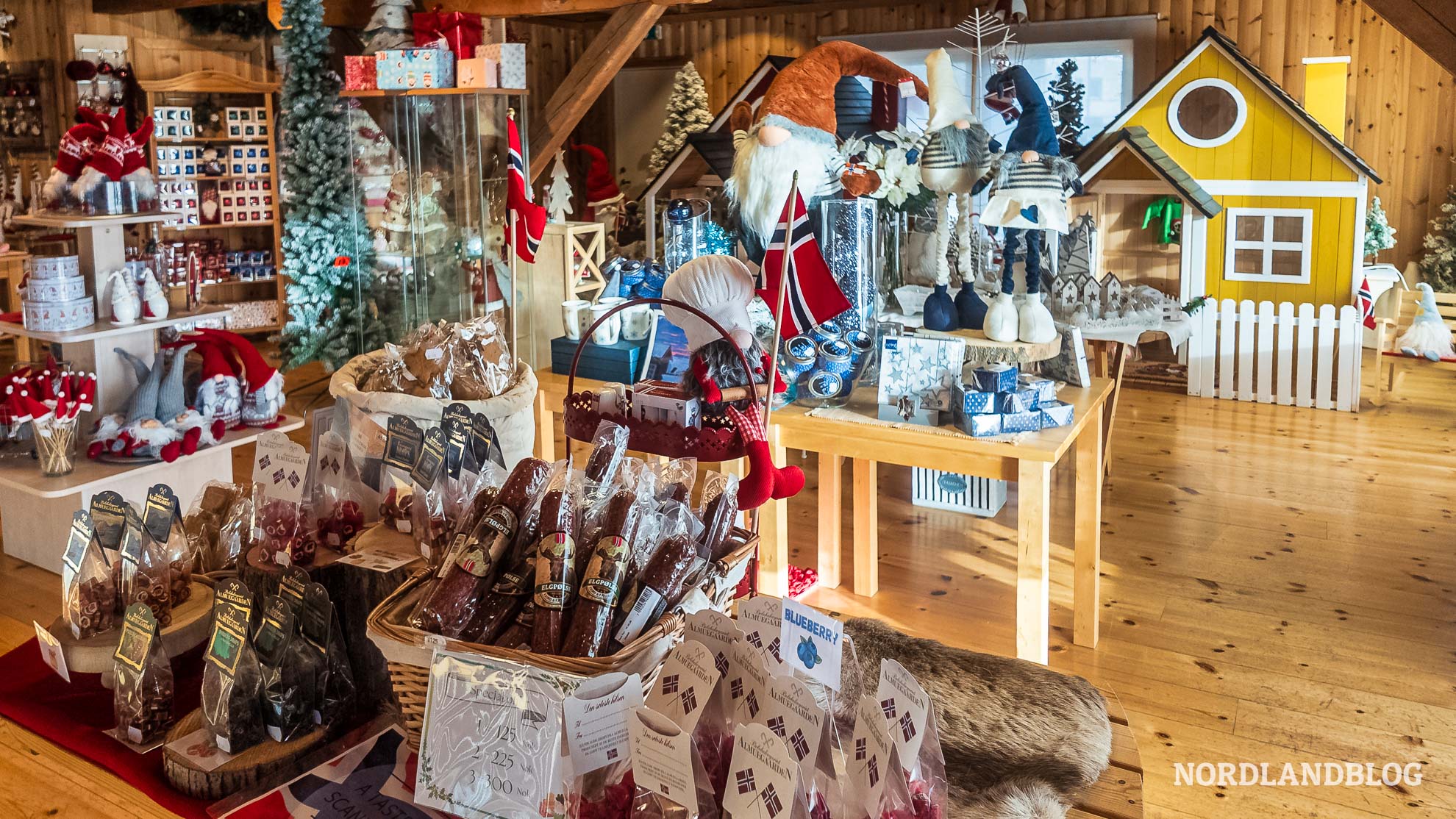 Christmas House Honningsvag Highlights Nordkap