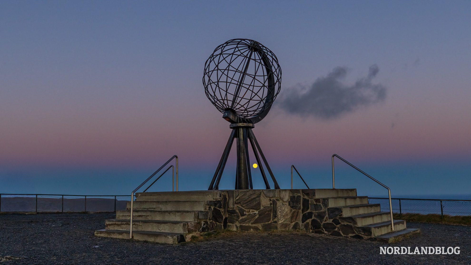 Weltkugel Nordkapp Mondlicht Highlights Nordkap Norwegen