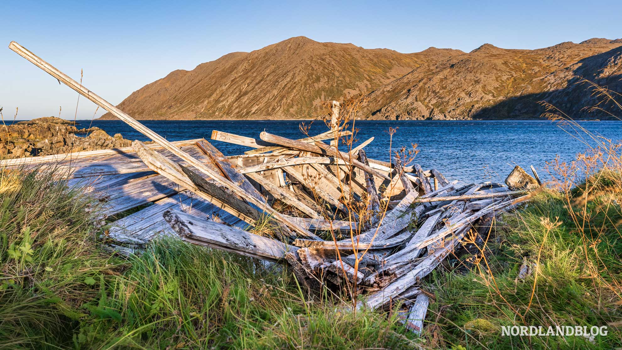Wrack Falkberg Bucht Valan Highlights Nordkap Norwegen