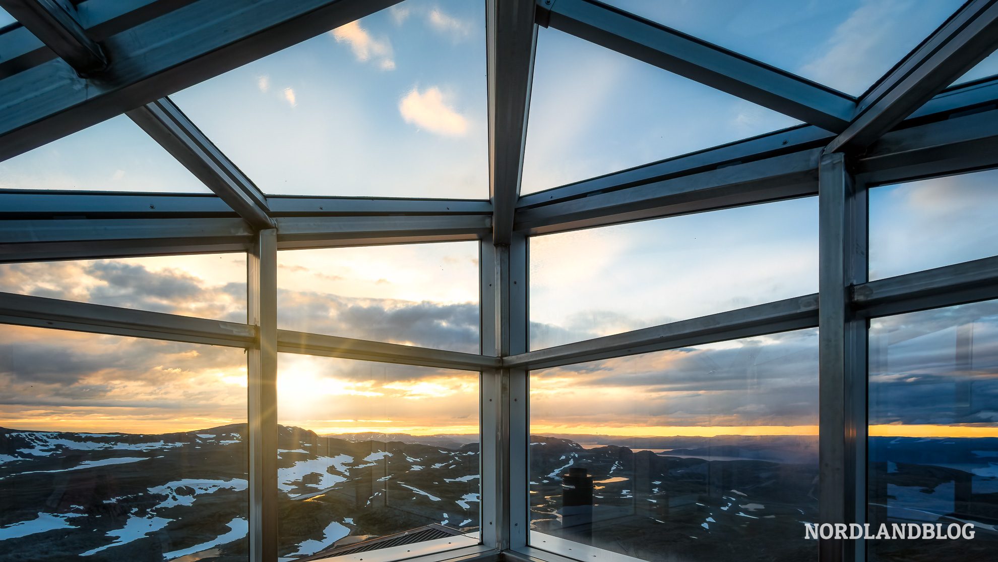 Blick Glaskuppel Haldde Haldetoppen Nordlichtobservatorium Alta Norwegen Finnmark