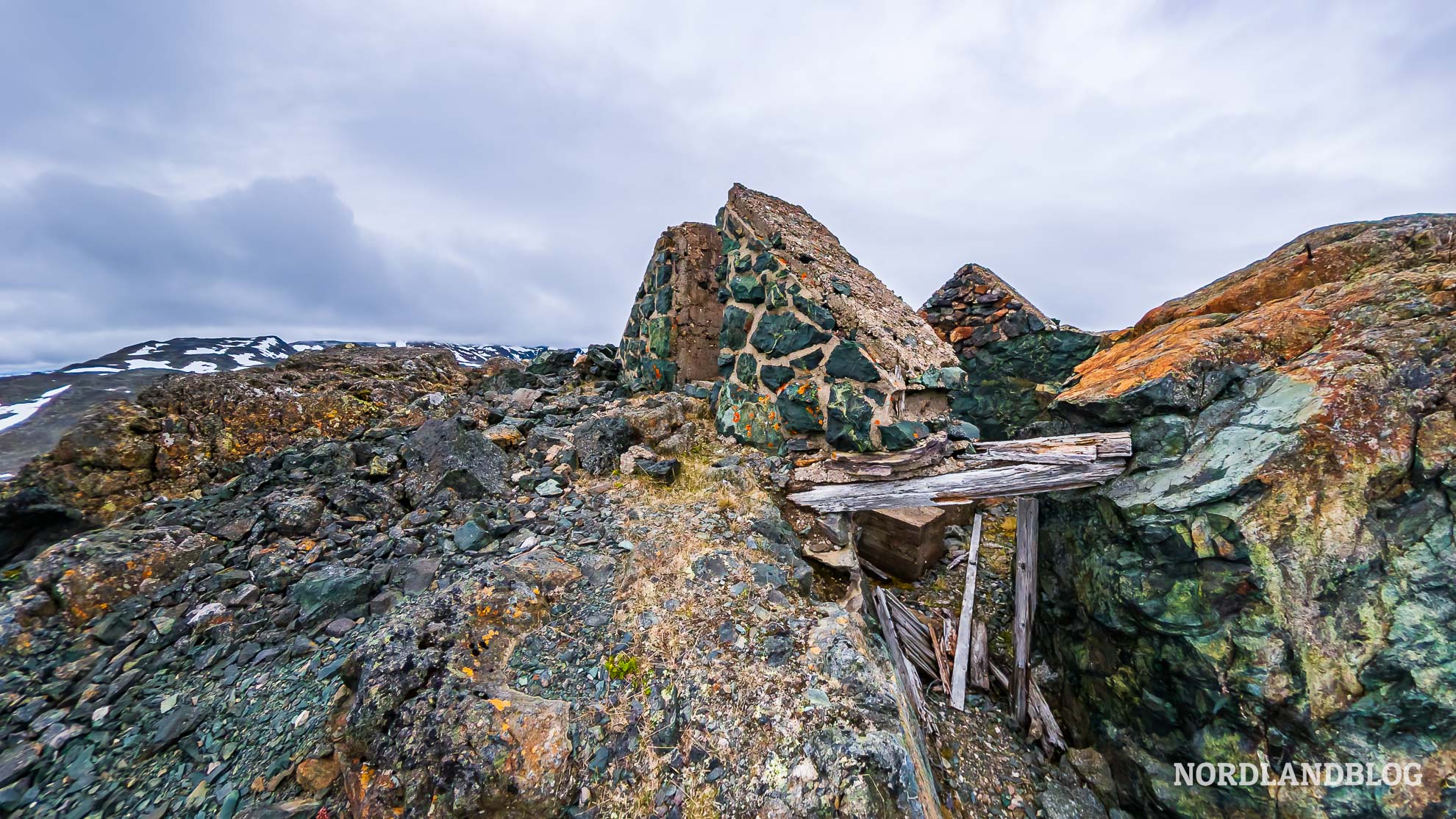 Ruine Gipfel Haldetoppen Nordlichtobservatorium Alta Norwegen Finnmark