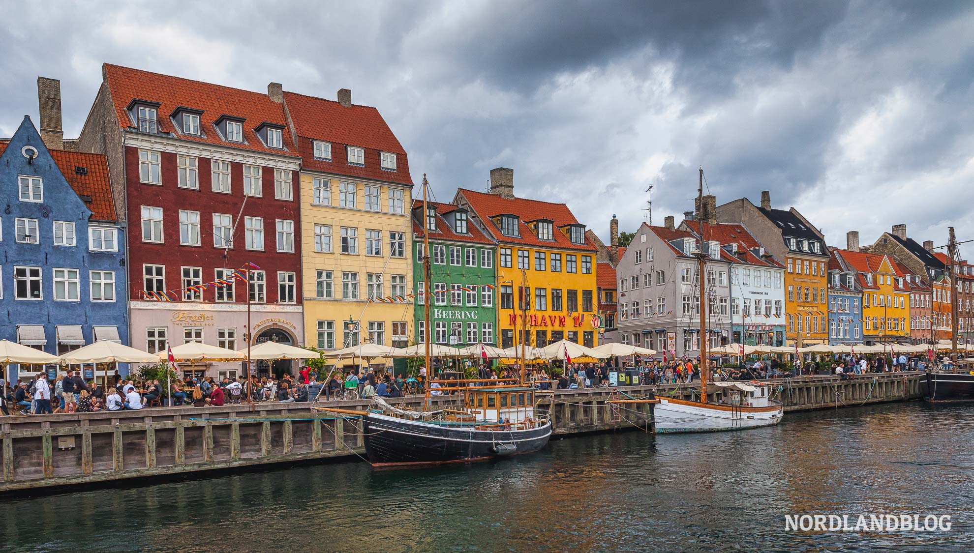 Nyhavn Copenhagen Rezension Buchbesprechung Zu Fuss durch Kopenhagen