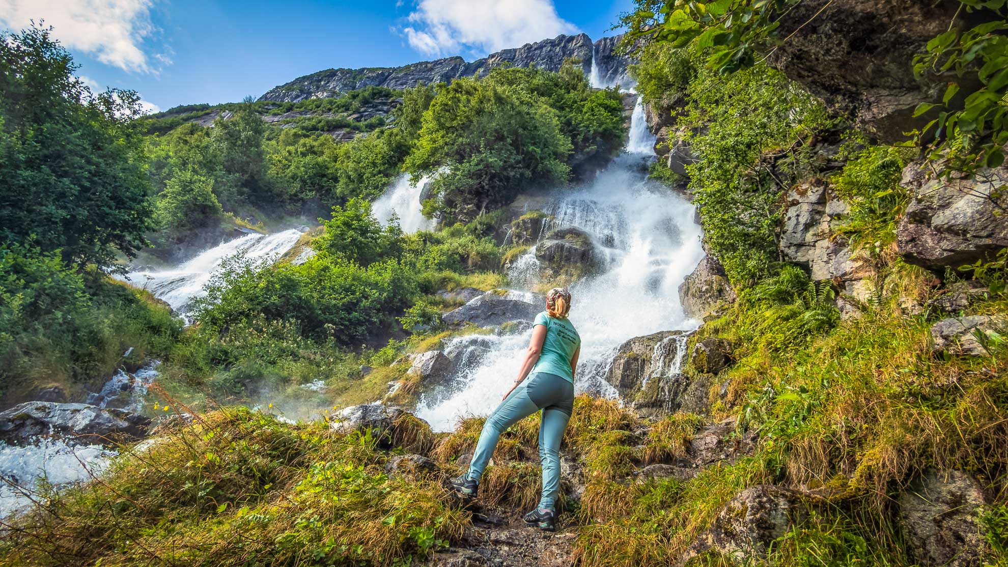 Titelbild Wasserfall Vinnufossen Vinnutrappa Norwegen