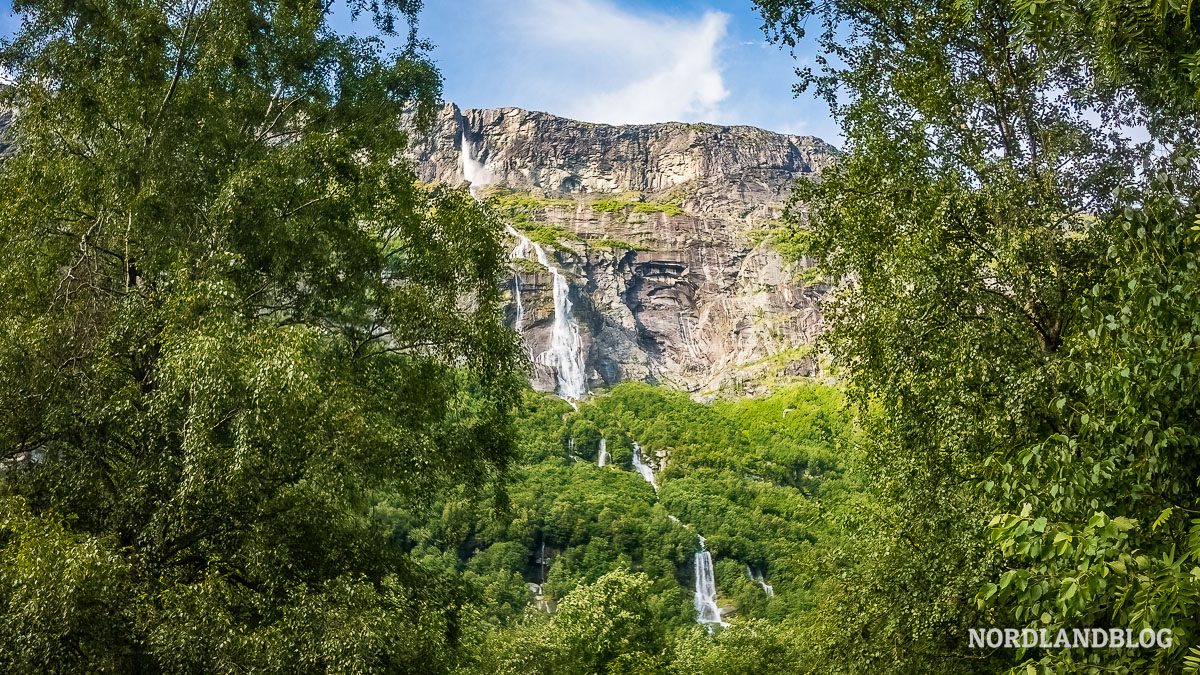Vinnufossen Wasserfall Vinnutrappa Norwegen