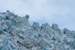 Bild mit Großaufnahme vom Gletscherarm des Jostedalsbreen, in Færland, Norwegen