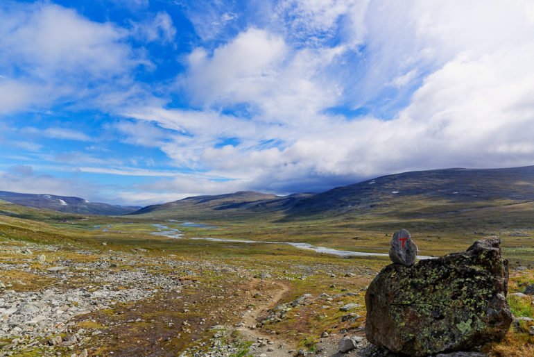 Bild von dem Weg in Richtung Spiterstülen, einer weiteren bewirtschafteten Hütte des DNT im Jotunheimen, Norway
