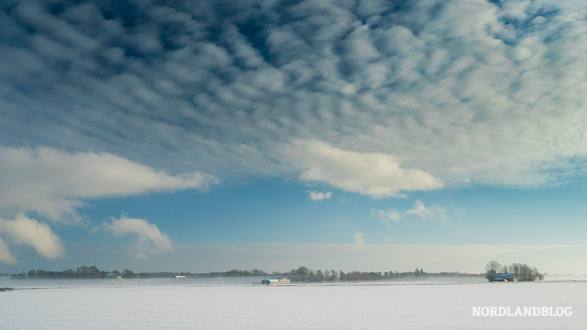 Winterwunderland in Schweden mit viel Schnee und Sonne.