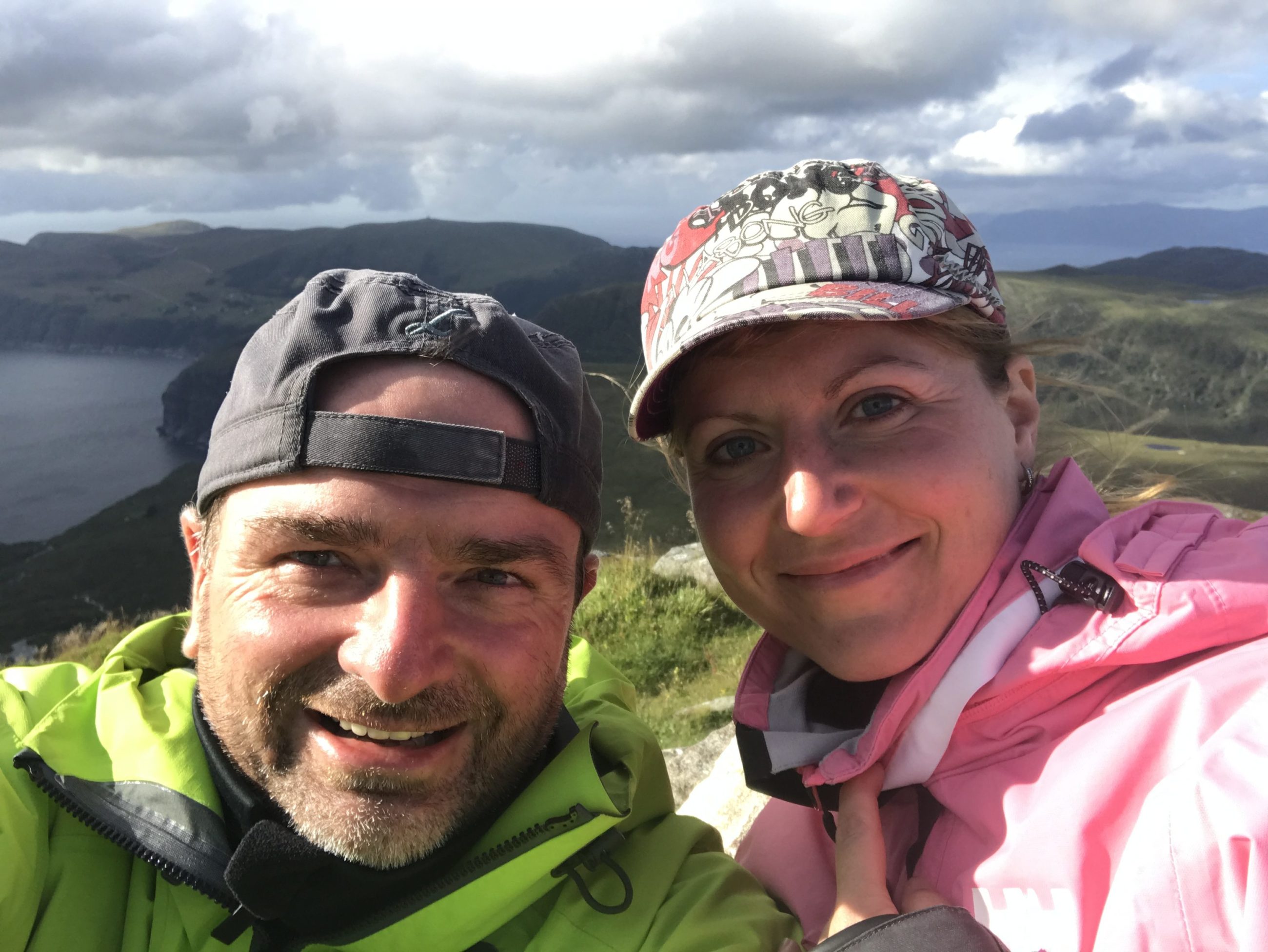 Selfie von uns - Conny und Sirko - auf dem Gipfel des Veten in Norwegen Selfie von uns - Conny und Sirko - auf dem Gipfel des Veten in Norwegen