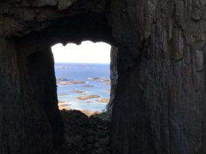 Loch im Berg Torghatten Loch im Berg Torghatten