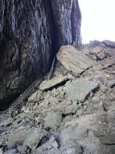 Holztreppe im Berg Torghatten Holztreppe im Berg Torghatten