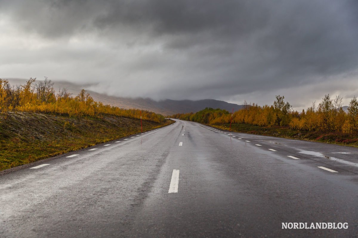 Roadtrip"Inseln des Nordens" - Herbst im Norden von Norwegen (Teil 1: Anreise und Lofoten) Roadtrip"Inseln des Nordens" - Herbst im Norden von Norwegen (Teil 1: Anreise und Lofoten) - Van, Nordnorwegen, Lofoten, Inseln des Nordens, Inseln, Herbst - norwegen-rundreisen -