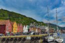 Skyline Panorama von Bergen Brygge (Hanseviertel) in Norwegen.