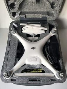 Ein Foto von der Drohne von DJI noch in der Verpackung.