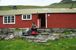 Dieses Foto zeigt einen norwegische selbstbediente Touristenhütte des Wandervereins DNT.