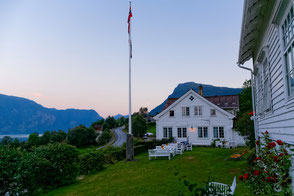 Bild von einem Bauernhof in Norwegen mit dem Namen Nes Gard.